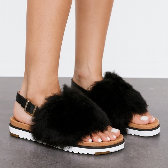 UGG Sandals - Picture 1 of 7